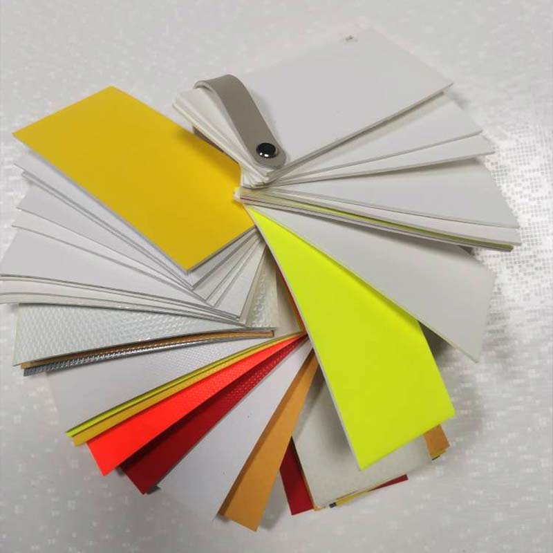 विभिन्न ढाँचाहरू PU सिंथेटिक बलहरू फुटबल छाला